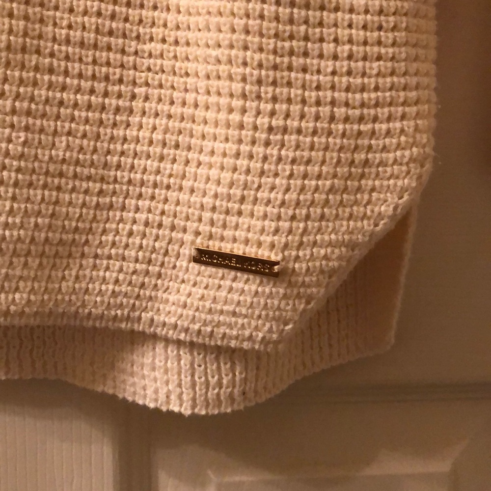 Sweater - Picture 2 of 4